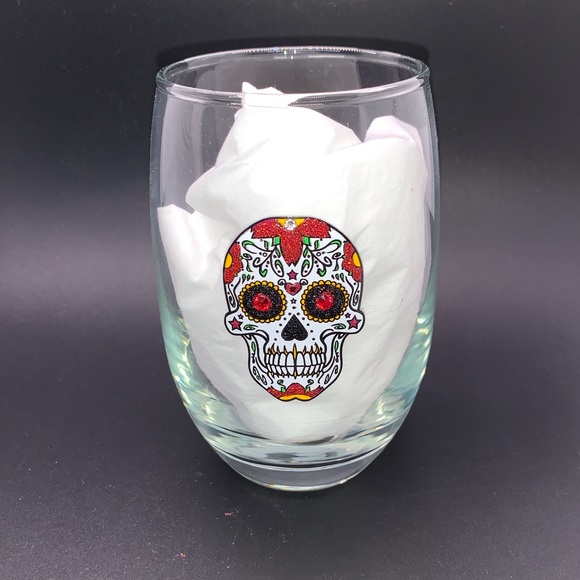 BLING SWAROVSKI CRYSTAL RED & WHITE SUGAR SKULL CANDY SKULL WINE GLASS NIB - Picture 2 of 14